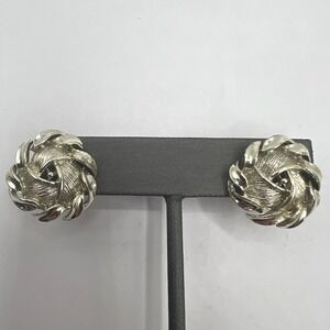 Vintage Lisner Screw‎ Back Earrings Gold Tone Flower Swirl